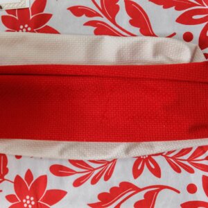 chemin de table tressé en velours rouge